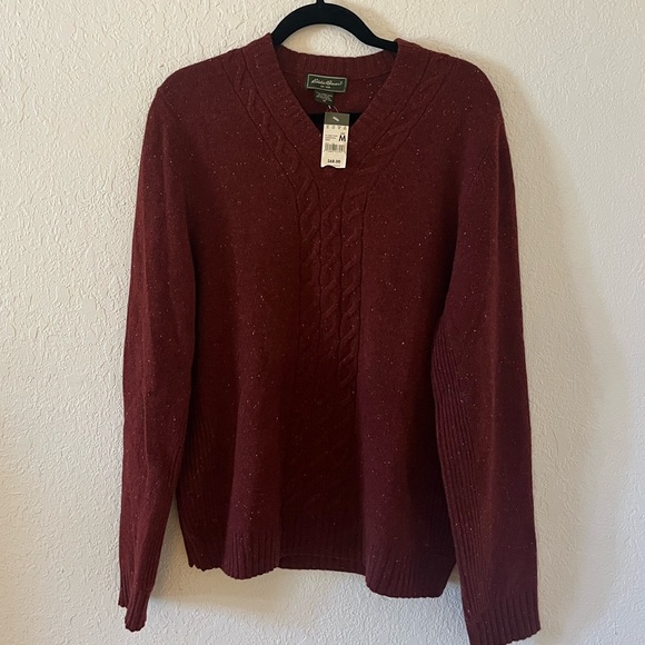 Eddie Bauer Lambs Wool and Camel Red Cable V Neck Sweater NWT - Picture 2 of 6